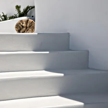 Big Blue Apartment Kionia