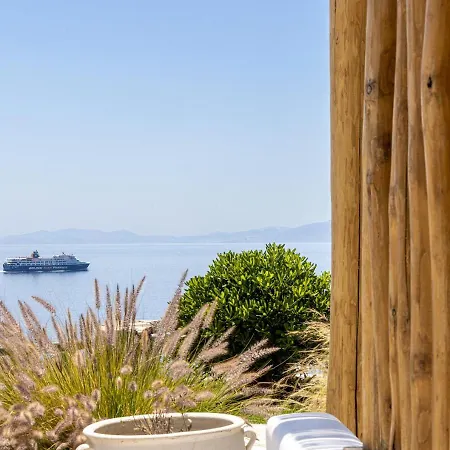 Big Blue Apartment Kionia