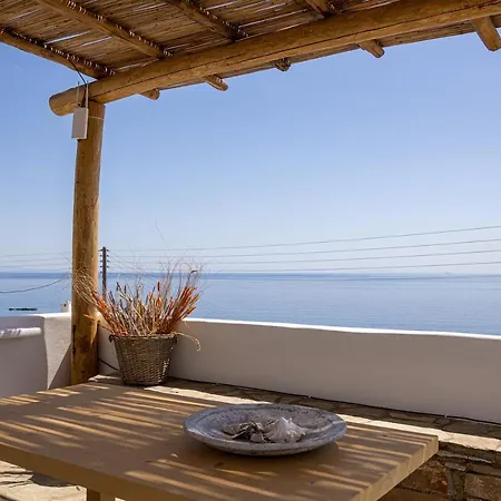 Big Blue Apartment Kionia
