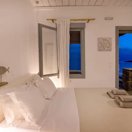 Big Blue Apartment Kionia